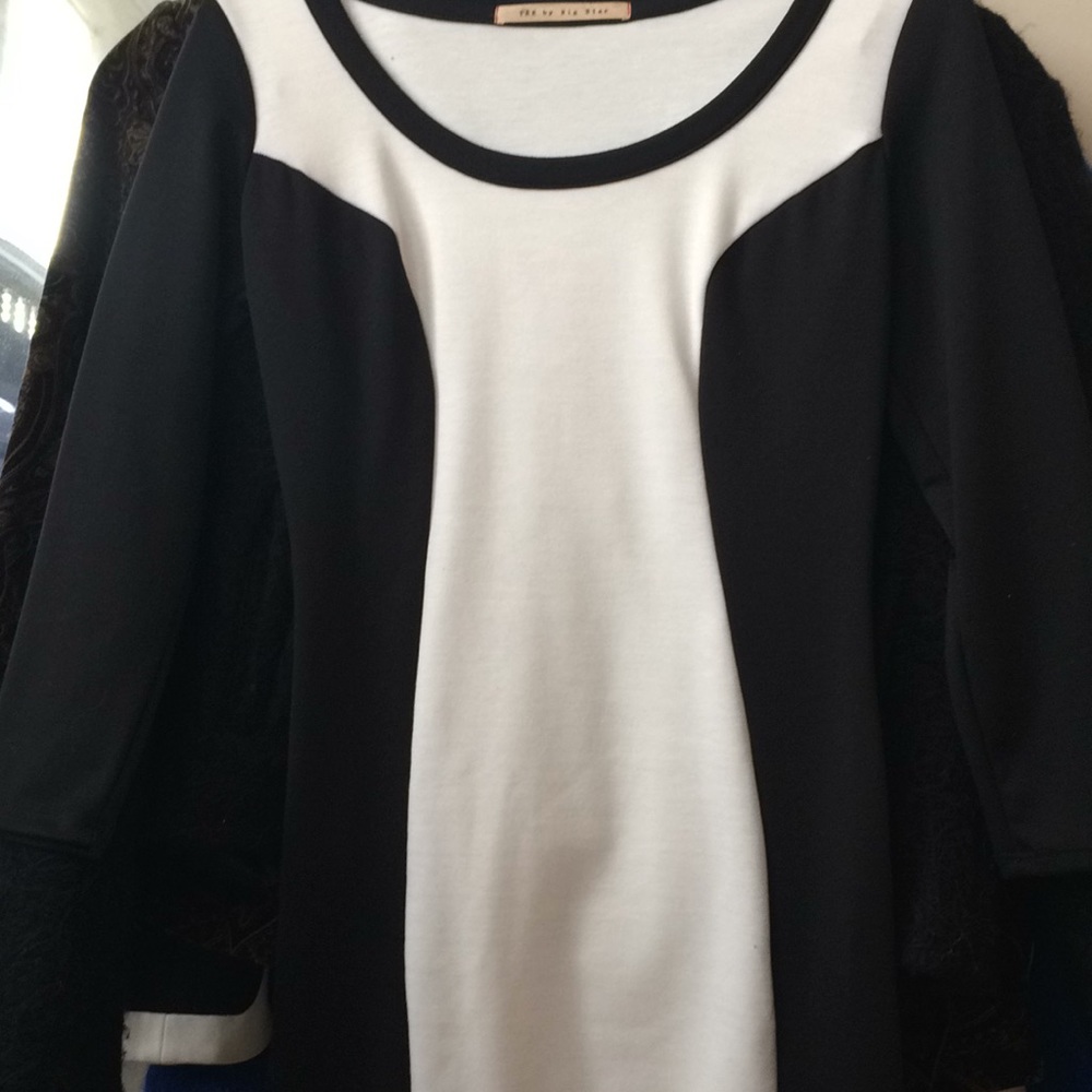 PREOWNED TEE BY BIG STAR BLACK AND CREAM DRESS